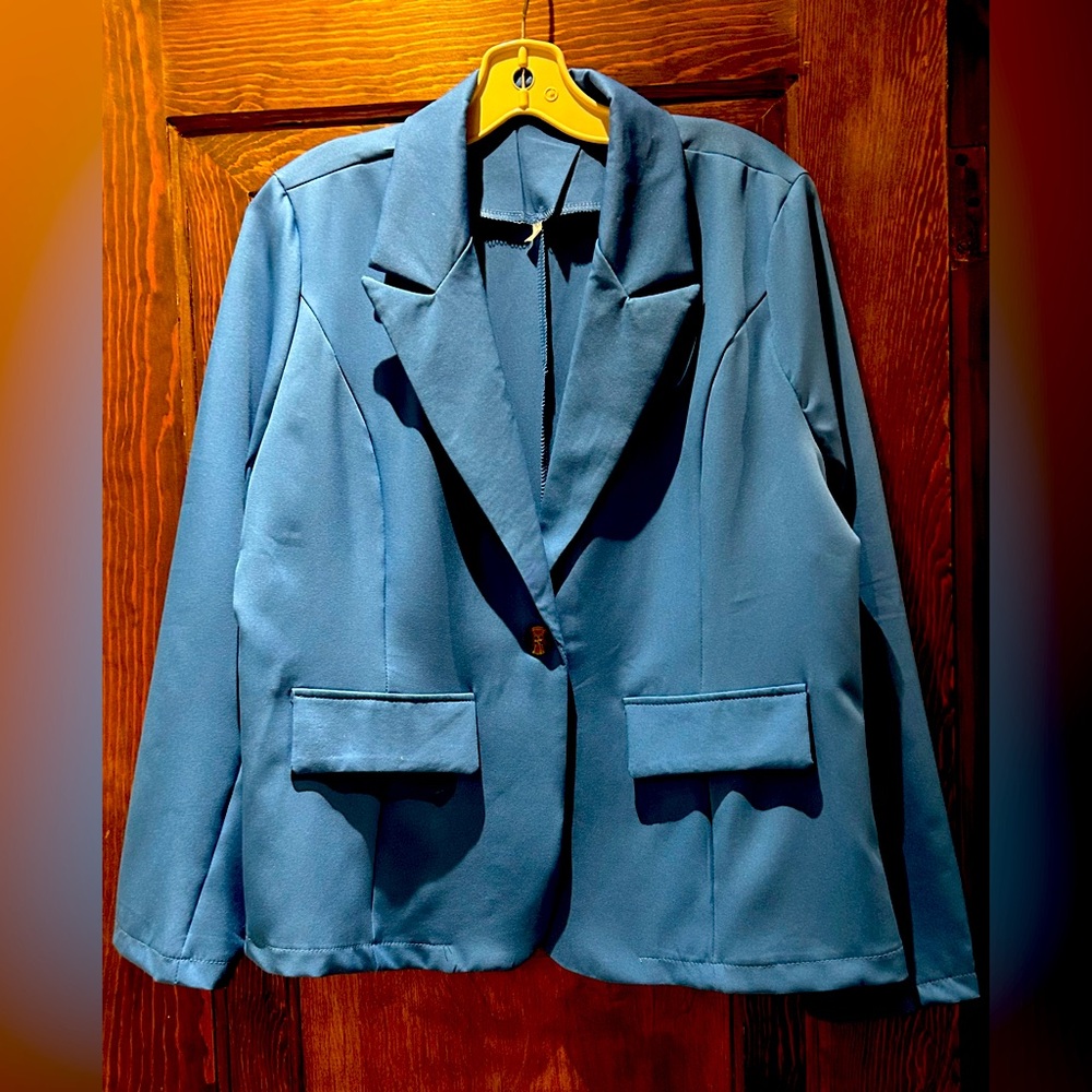 Avery “Sophie” Blazer